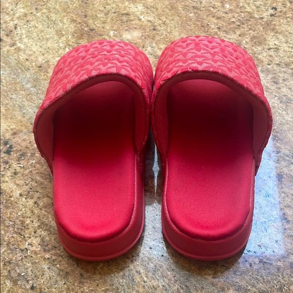 Adidas Women's Adilette Essential Slide Sandal US size 5 - Picture 3 of 5
